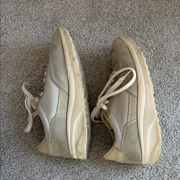 Common Projects Beige and Cream Sneakers - Picture 2 of 2